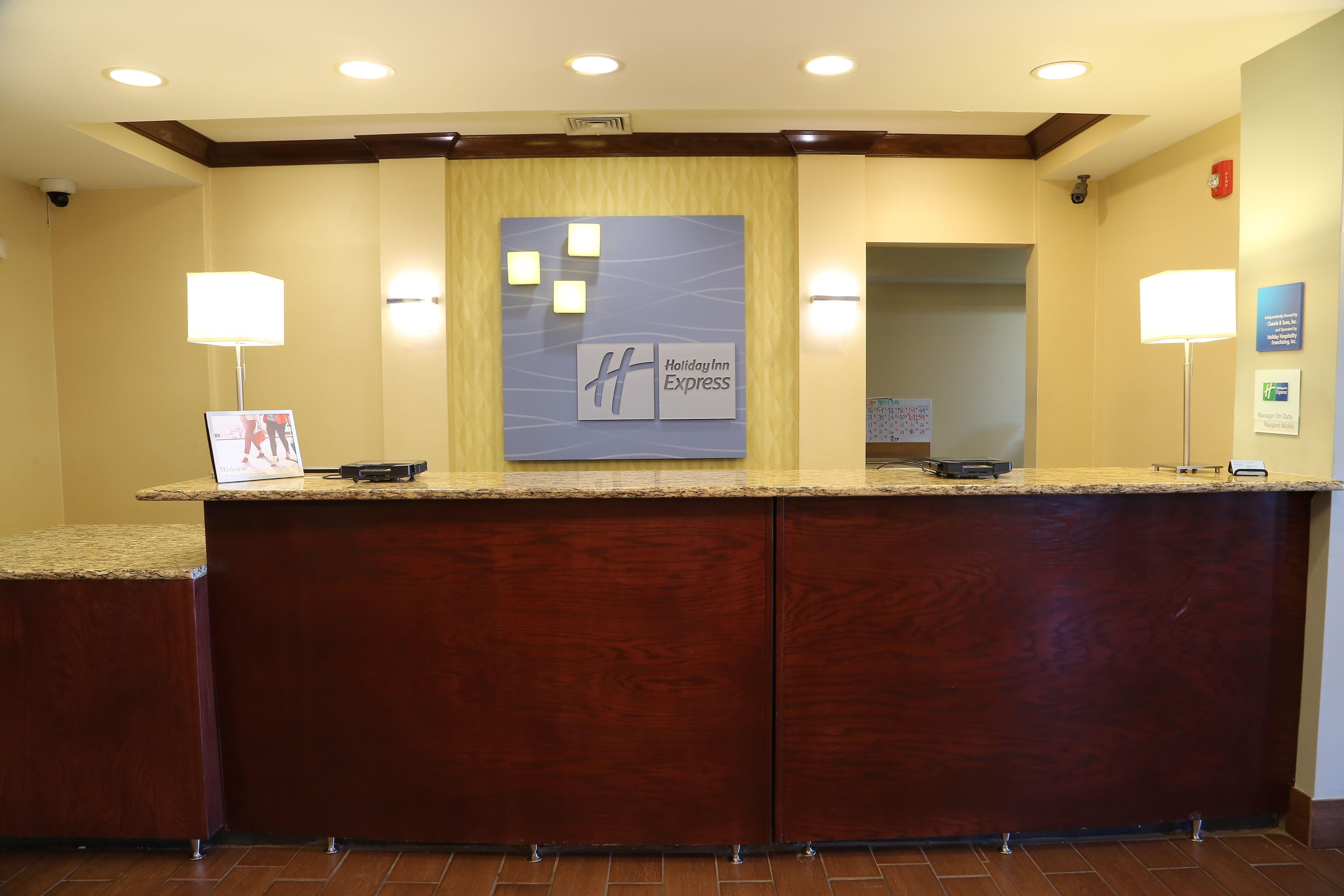 Holiday Inn Express Hotel & Suites Cleveland - Ms By Ihg מראה חיצוני תמונה