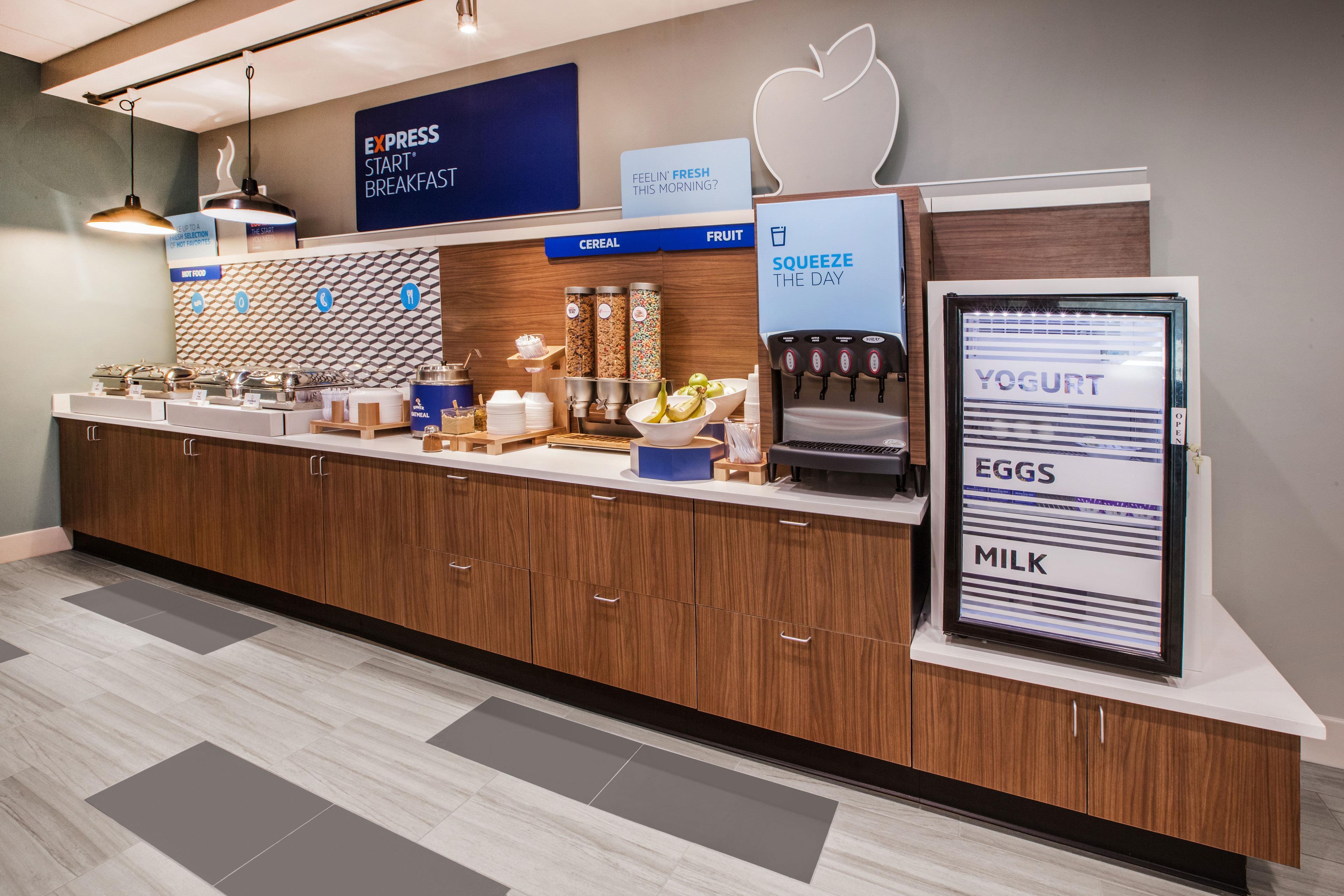 Holiday Inn Express Hotel & Suites Cleveland - Ms By Ihg מראה חיצוני תמונה