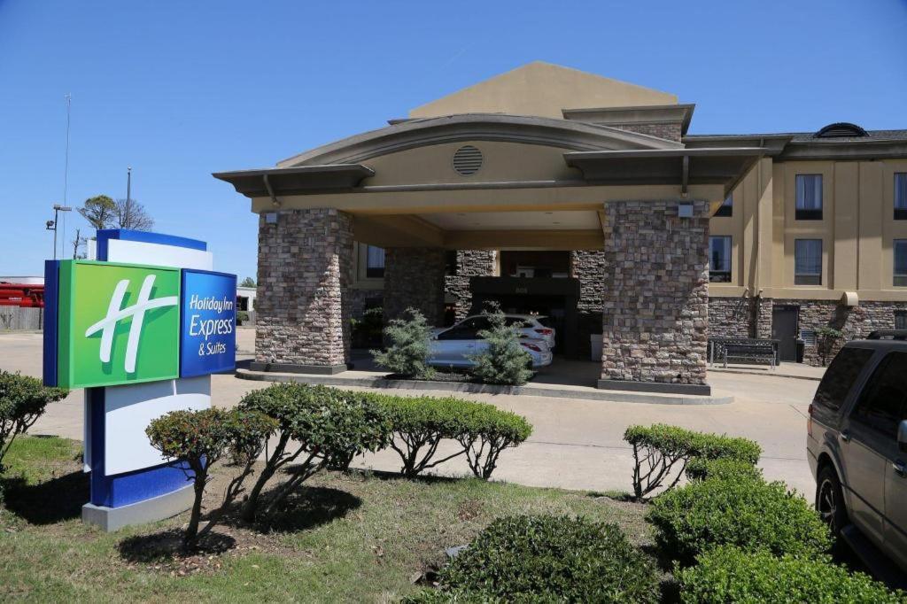 Holiday Inn Express Hotel & Suites Cleveland - Ms By Ihg מראה חיצוני תמונה
